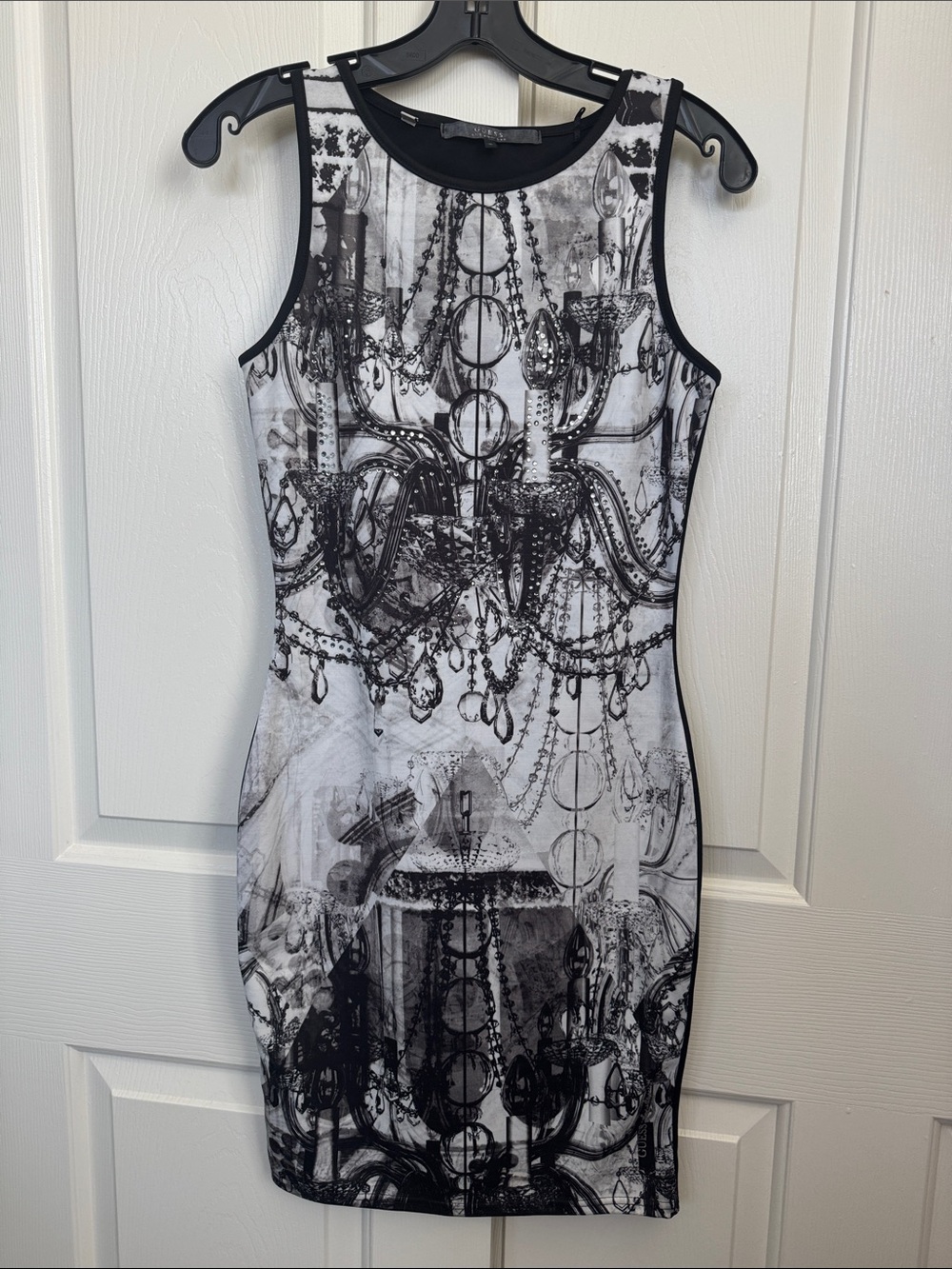 Guess Sleeveless Black & White Chandelier Print Bodycon Dress